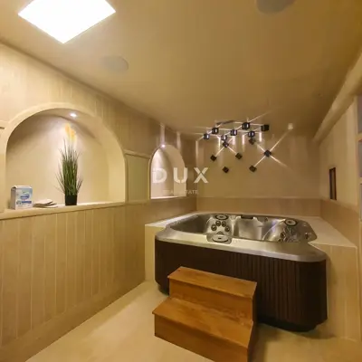 Villa 675 m², Remete - by the forest and pool - 6