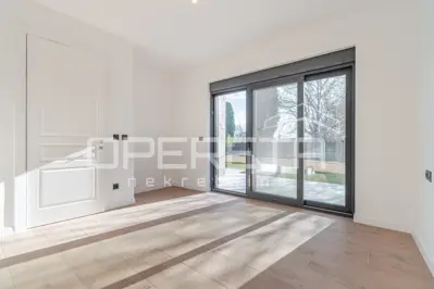 House 168 m², Poreč surroundings - modern new build near the sea - 10