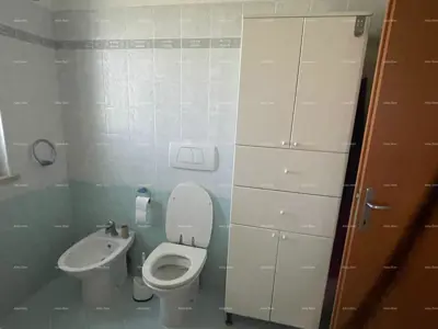 Umag! Kuća s velikom okućnicom i terasom. - 8