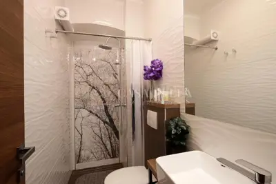 Apartmani 103 m², Rijeka Centar - tik uz Korzo - 17