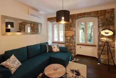 Apartmani 103 m², Rijeka Centar - tik uz Korzo - 10