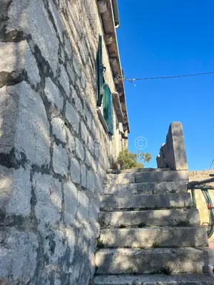 Stone house 95 m², Donje Selo on Šolta, peaceful and intimate courtyard - 19