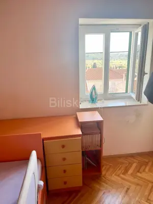 Stone house 95 m², Donje Selo on Šolta, peaceful and intimate courtyard - 11