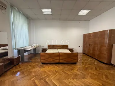 Rijeka - centar - trosoban stan - 8