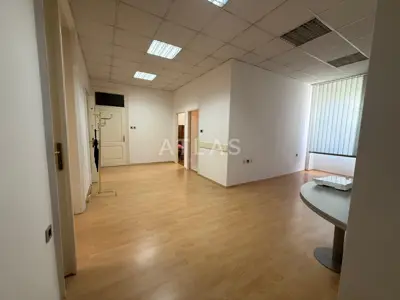 Rijeka - centar - trosoban stan - 6