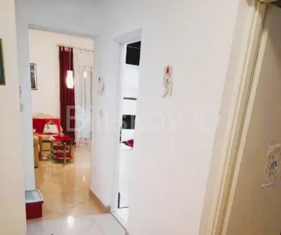 Zwei Apartments, Hvar, neuere Bauweise und Parkplatz - 8