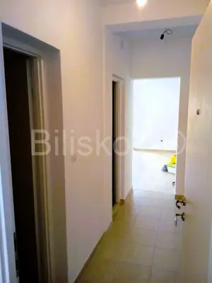 Zwei Apartments, Hvar, neuere Bauweise und Parkplatz - 9