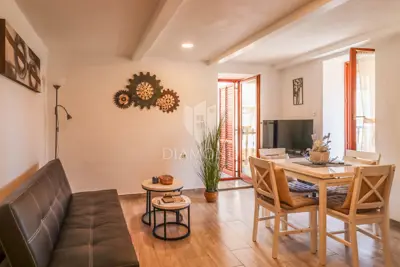 Stan 51 m², Rovinj centar - dvije terase i pogled na staru jezgru - 5