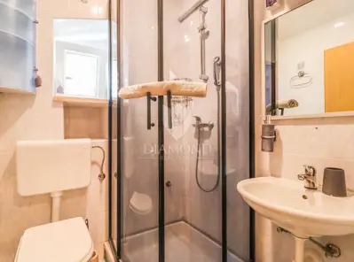 Stan 51 m², Rovinj centar - dvije terase i pogled na staru jezgru - 17