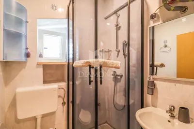 Stan 51 m², Rovinj centar - dvije terase i pogled na staru jezgru - 16