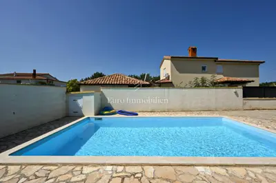 Kuća 160 m², Vižinada - bazen i sauna - 8