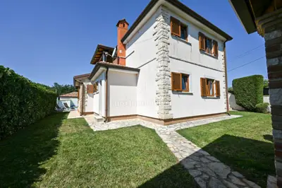 Vižinada, samostojeća kuća s bazenom