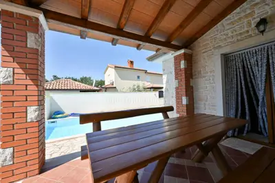 Kuća 160 m², Vižinada - bazen i sauna - 11