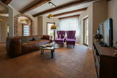 Haus 168 m², Sveti Lovreč - Pool und Sommerküche - 7