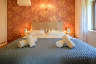 Haus 168 m², Sveti Lovreč - Pool und Sommerküche - 19