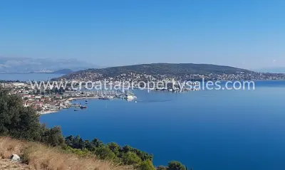 Baugrundstück 1.489 m², Trogir - in Meeresnähe und nahe dem Zentrum - 2