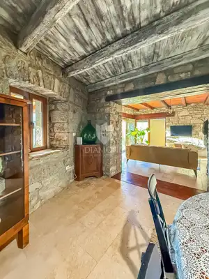 House 116 m², Buzet - pool and jacuzzi - 8