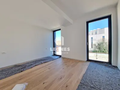 Stan 81 m², Umag - 40 m od mora i plaže - 5