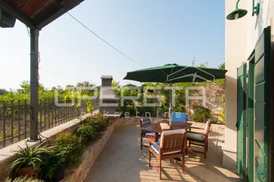 Kuća 252 m², Mirca na Braču, pogled na more i bazen - 9