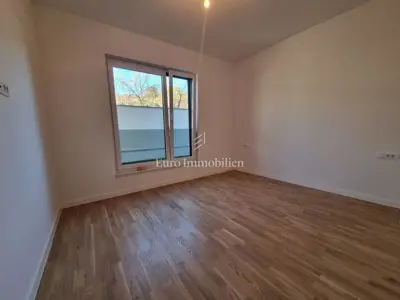 Stan 97 m², Tar-Vabriga - vrt, bazen i parkirno mjesto - 16