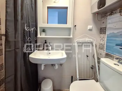 Kuća 82 m², Tribunj centar, 3 apartmana - 11
