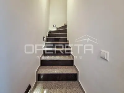 Kuća 82 m², Tribunj centar, 3 apartmana - 14