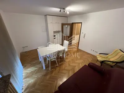 RAVNICE, Two-bedroom apartment with garage, 74.04 m²