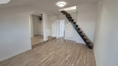 Stan 56 m², Donji grad, panoramski pogled na katedralu - 5