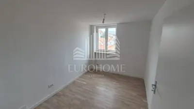Stan 56 m², Donji grad, panoramski pogled na katedralu - 4
