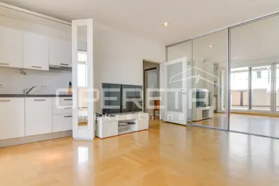 Gewerbeimmobilie zur Miete in Centar, 35 m² - 2