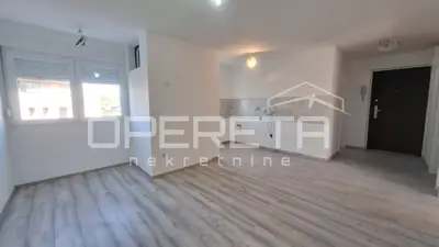 Apartment 58 m², Karlovac Gaza - 3 rooms, balcony