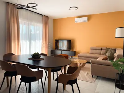 Kuća 196.93 m², Pomer - bazen i krovna terasa - 8