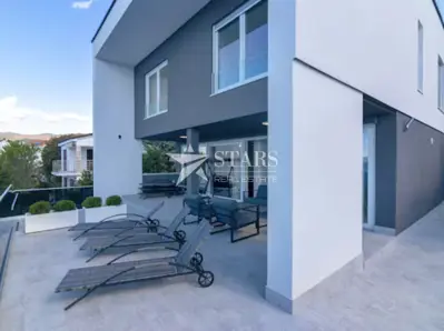 Haus zum Kauf in Novi Vinodolski, 240 m² - 11