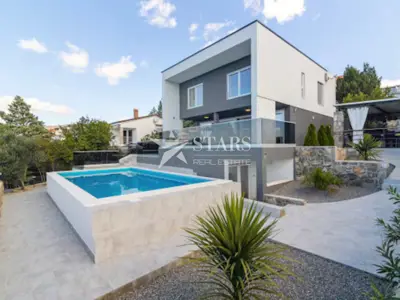 Haus zum Kauf in Novi Vinodolski, 240 m² - 2
