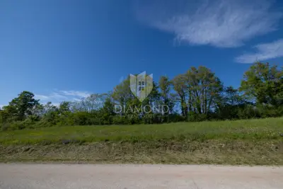 Bauland 1.090 m², Žminj - ruhige Lage - 2