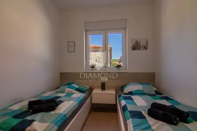 Labin, okolica, 1. red do mora, stan u novoj zgradi - 9