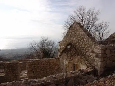 Stare kamene kuće s prekrasnim pogledom na more u Bastu - 6
