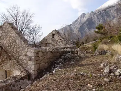 Stare kamene kuće s prekrasnim pogledom na more u Bastu - 7
