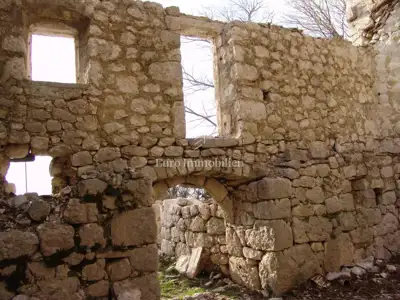 Stare kamene kuće s prekrasnim pogledom na more u Bastu - 11