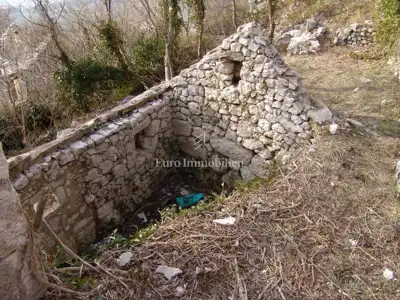 Stare kamene kuće s prekrasnim pogledom na more u Bastu - 13