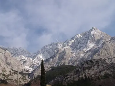 Stare kamene kuće s prekrasnim pogledom na more u Bastu - 16