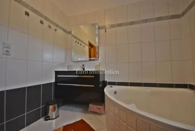 Kuća, Malinska na Krku - 5 apartmana i poslovni prostor - 12