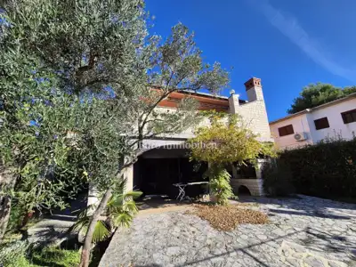 Haus in außergewöhnlicher Lage - Stadt Krk - 3
