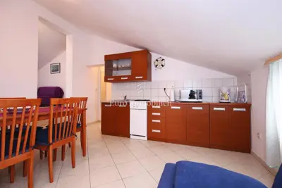 Pirovac - apartmanska kuća blizu mora - 15