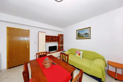 Pirovac - apartmanska kuća blizu mora - 12