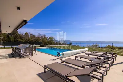 House for sale in Labin, 154 m² - 13