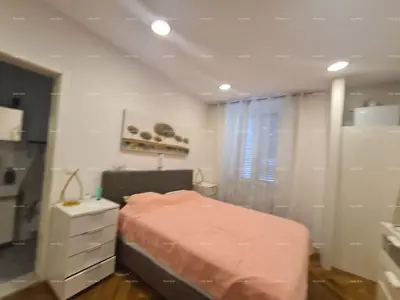 Stan 96 m², Pula Centar - dva apartmana - 13