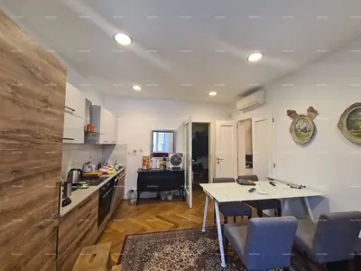 Stan 96 m², Pula Centar - dva apartmana - 17