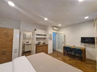 Stan 96 m², Pula Centar - dva apartmana - 5