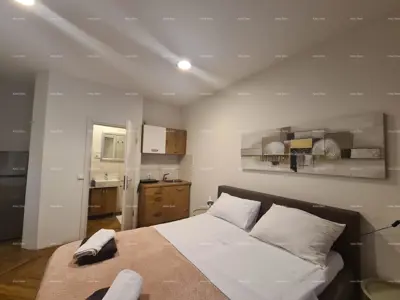 Stan 96 m², Pula Centar - dva apartmana - 8